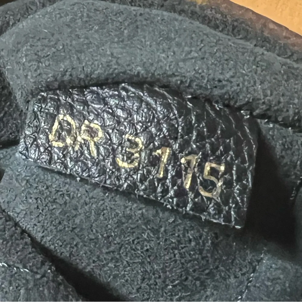 GORGEOUS GAIA BLACK LOUIS VUITTON artsy - Picture 2 of 14